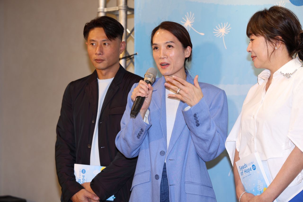 連詠心驚喜現身挺兄嫂!養2子喊累 談連勝武外遇「度過就好」