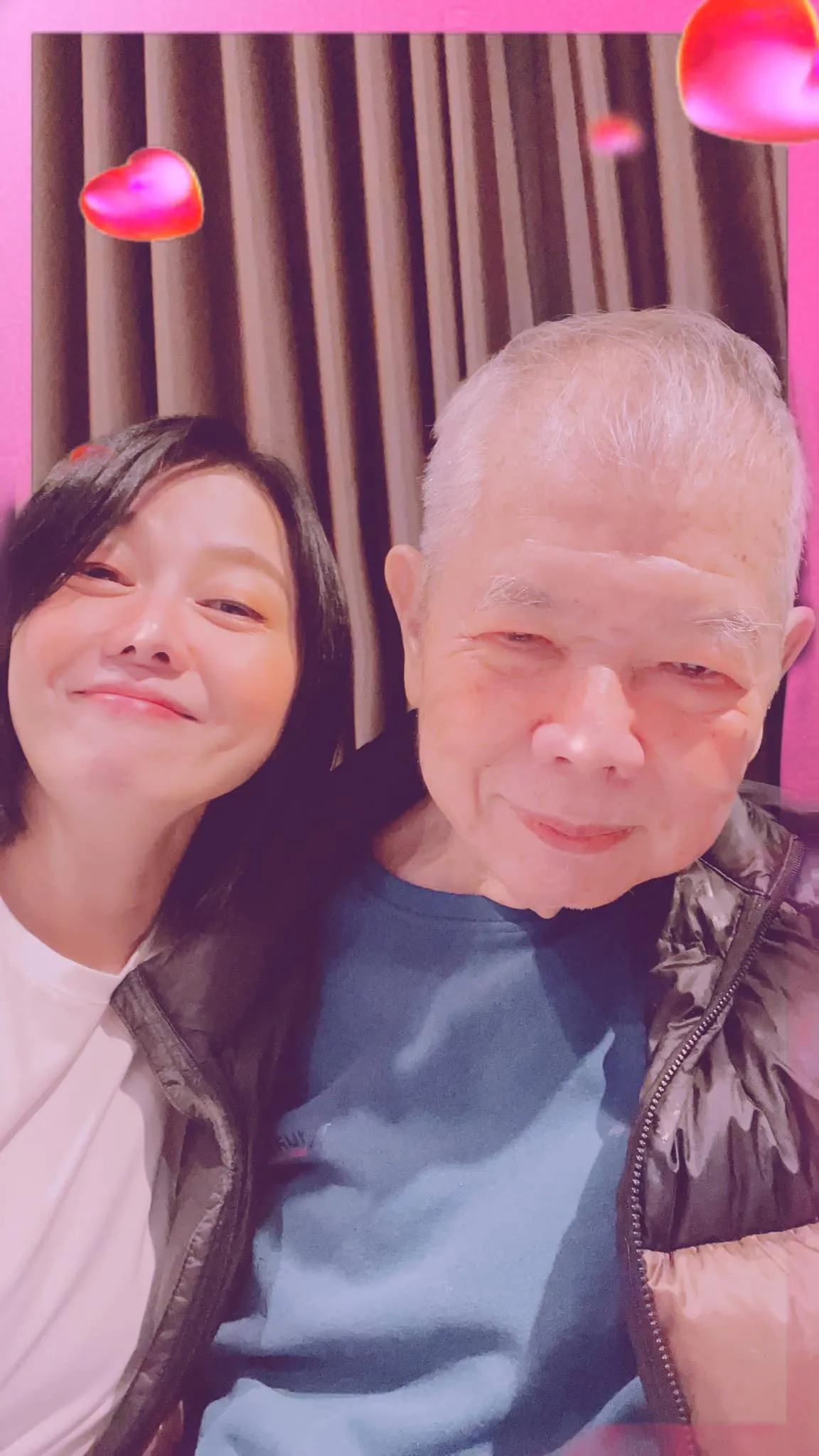 苗可麗有空就回台中陪伴爸爸。翻攝苗可麗臉書