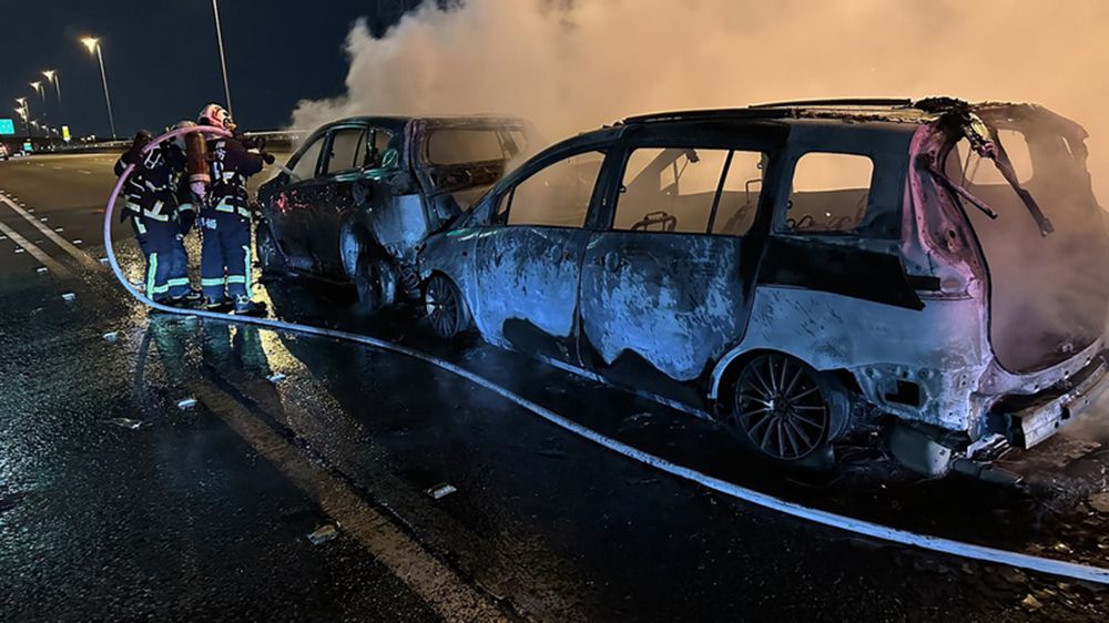 國3霧峰段5車追撞2車起火 回堵3公里2人送醫