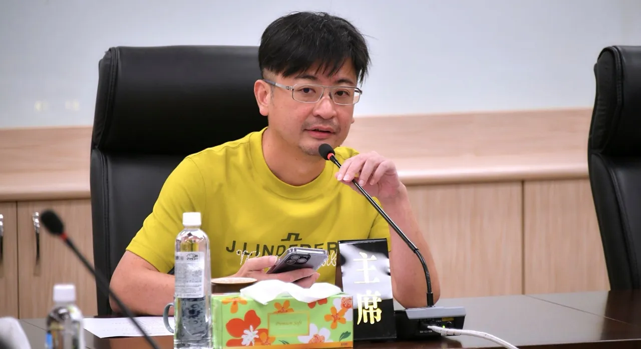 谢典霖缺席害篮协3度流会！他抛8问：李洋部长出来打球