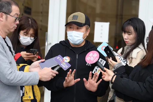 胡瓜攜丁柔安現身曹西平靈堂　「來看看老朋友」曝昔日情誼