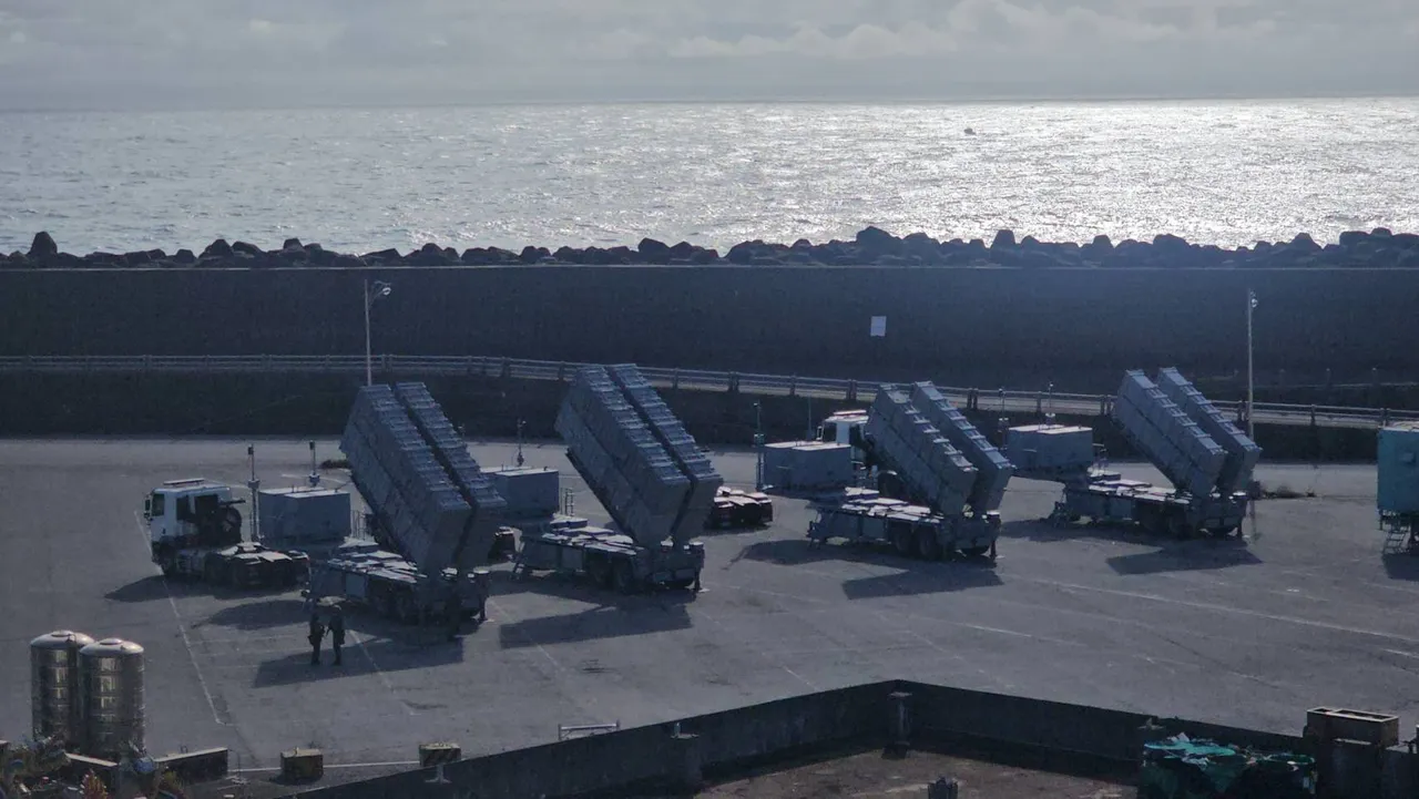 國防部表示，中共宣布軍演結束後，仍有共軍機艦進入應變區，國軍已完成兵力調整並維持適切應變機制。民眾提供