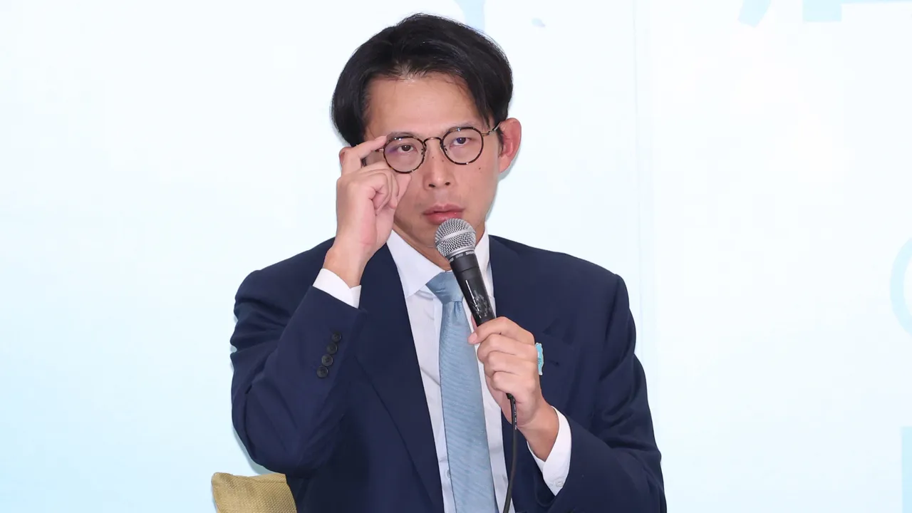 藍推《不當黨產條例》修法解套救國團？黃國昌點「2爭議」