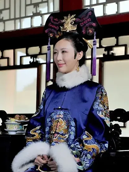 田朴珺曾演出《後宮甄嬛傳》敦親王福晉。劇照