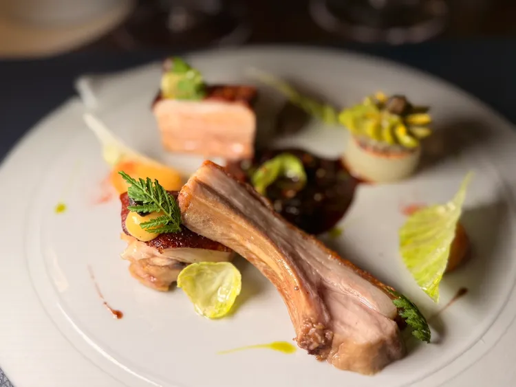 屏東乳豬｜蕪菁｜毛豆。陳揚盛攝