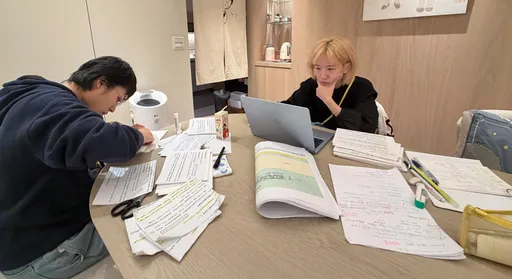 Lulu曝紅白幕後艱辛　凌晨3點衝出去買紙「逼到最緊繃」