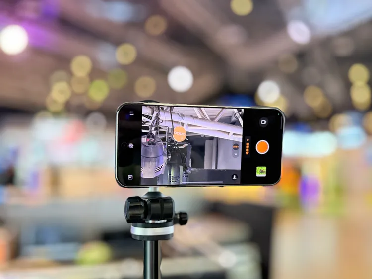 Find X9系列遠距長焦拍攝找出情境區中的彩蛋。趙筱文攝