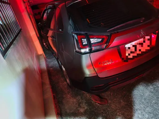 台中离奇意外！63岁男半夜住处移车　被夹死在车门与墙柱间