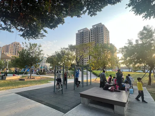 去年成交量縮法拍宅更少　市場出現大量新成屋過戶潮