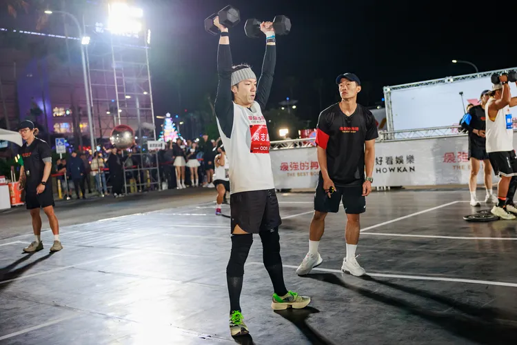 大飛自信滿滿聲稱場上無對手。好看娛樂提供