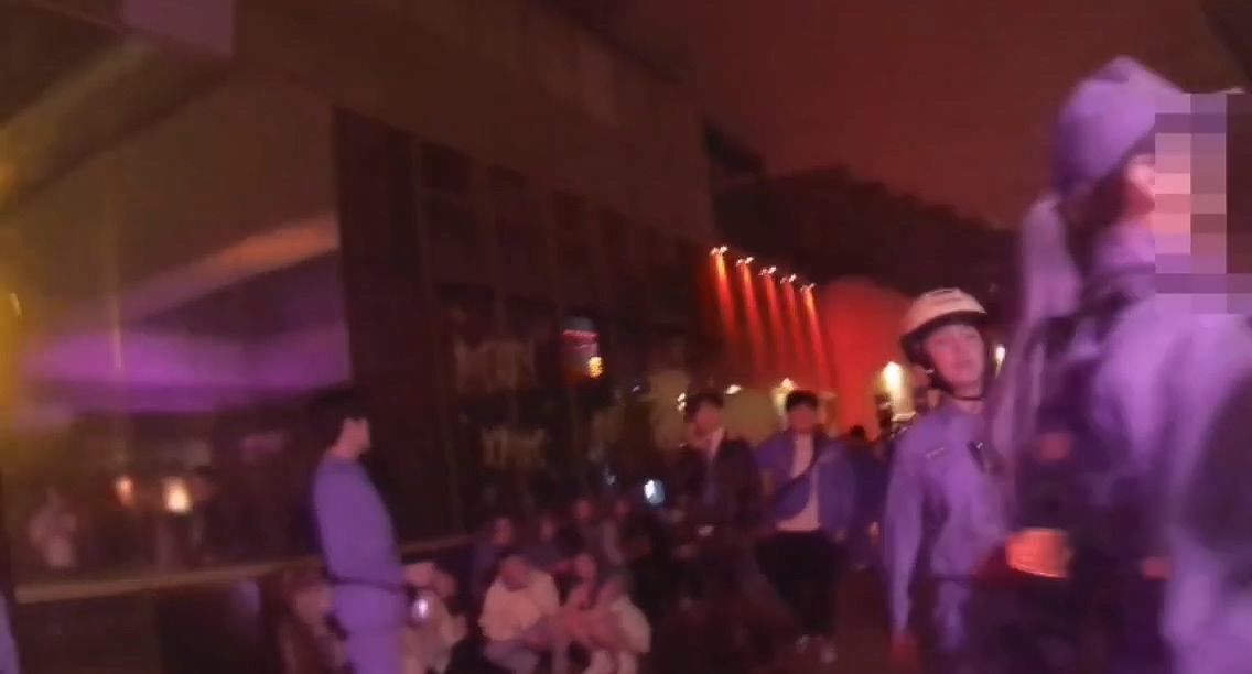 跨年夜進派出所!台中酒吧爆肢體衝突 3酒客傷害罪送辦