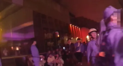 跨年夜进派出所！台中酒吧爆肢体冲突　3酒客伤害罪送办