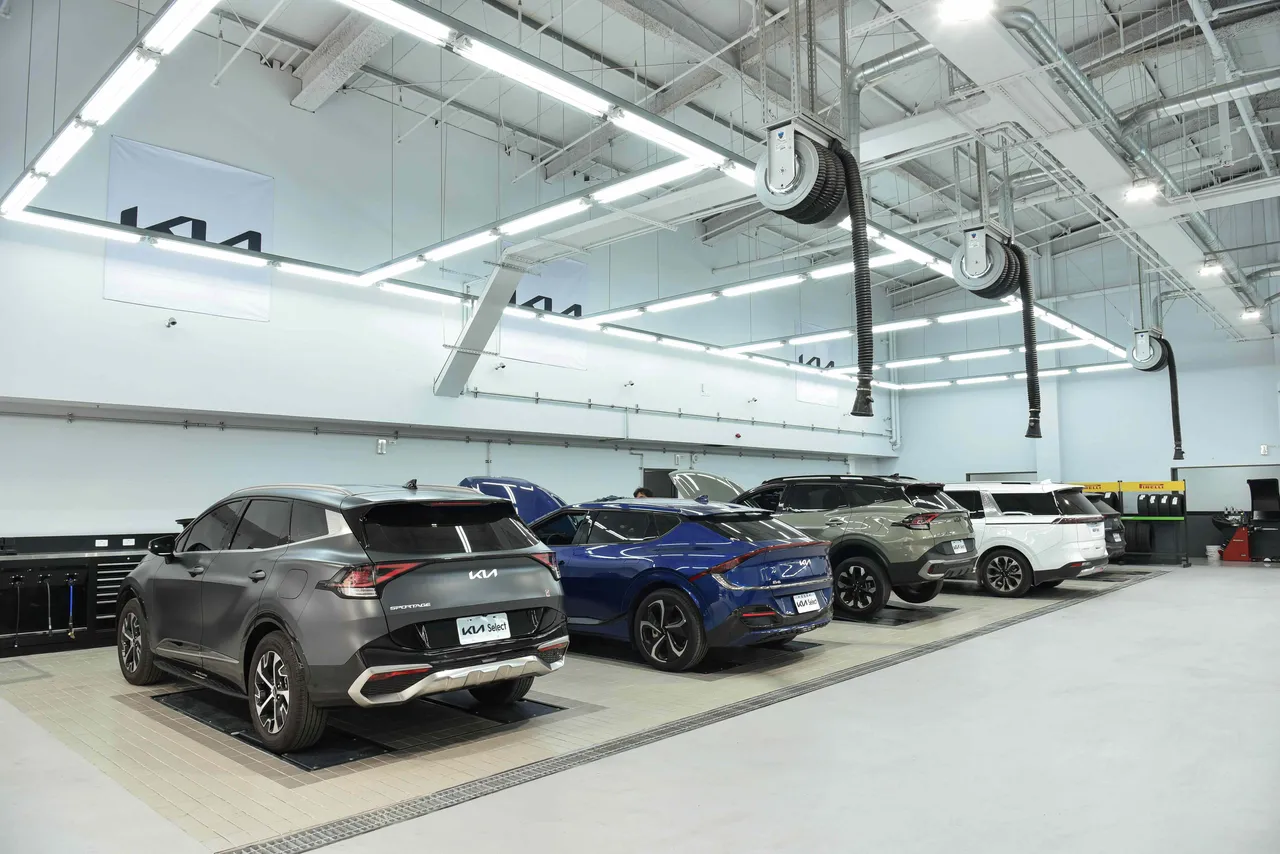 「第六年六大系统延长保固」方案除适用于Kia新车外，Kia Select原厂精选中古车亦享有此方案。业者提供