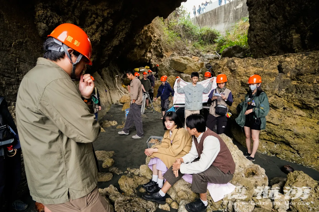《聽海湧》在高雄柴山海岸取景拍攝。看不見電影工作室提供