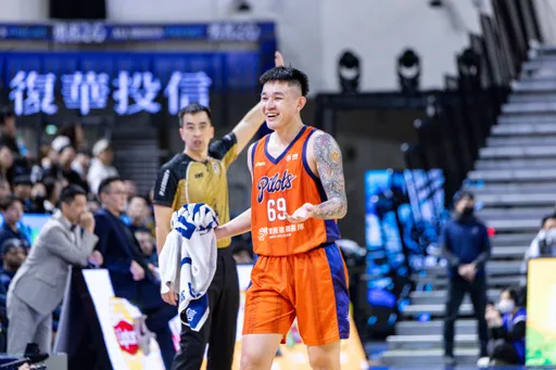 「夜王」盧峻翔絕殺你的絕殺　領航猿創PLG開季11連勝紀錄