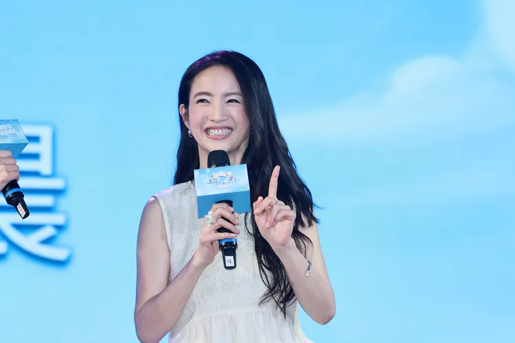 林依晨笑起來依然可愛。攝影中心攝