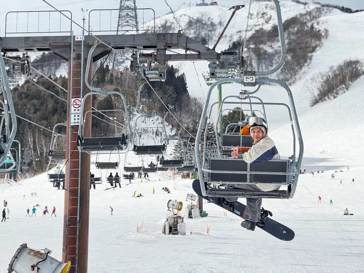 蔡旻佑日前滑雪度假。人見人愛娛樂提供
