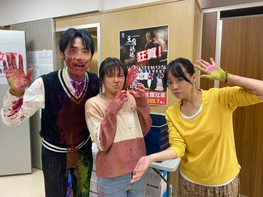 蘇晏霈心碎攤牌「劈腿渣夫」　潑漆洩憤全場鼓掌