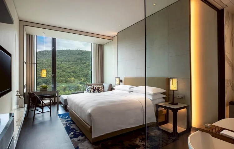 台北士林萬麗酒店尊貴山景客房房型。業者提供