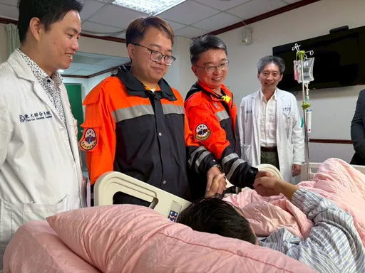 竹縣消、醫「院前葉克膜啟動機制」建功　鬼門關前救回36歲男子