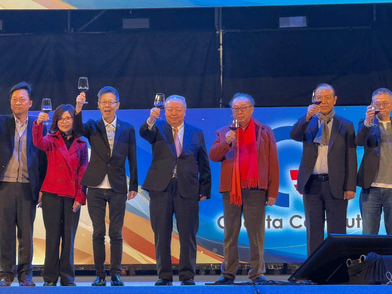 广达集团去年尾牙活动。吕承哲摄