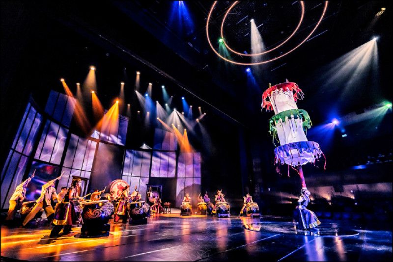 九天民俗技藝團30年自陣頭轉身 從廟口、劇場到登上國際