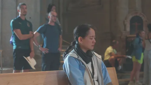 曾寶儀錄影無預警落淚　首吐露演藝生涯的疲憊