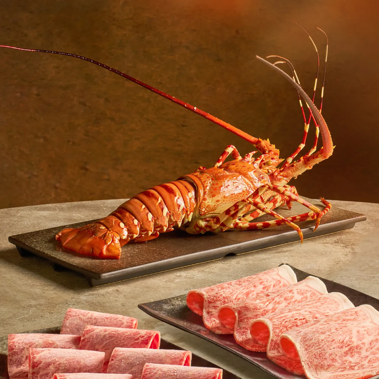 门市限定年菜豪华海陆组。业者提供