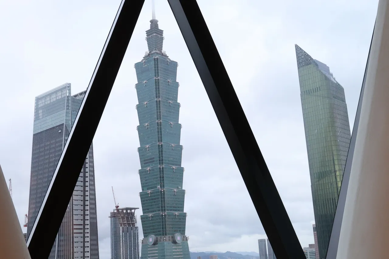 「陶朱隱園」可一窺台北101大樓以及信義區的商辦、豪宅。莊宗達攝