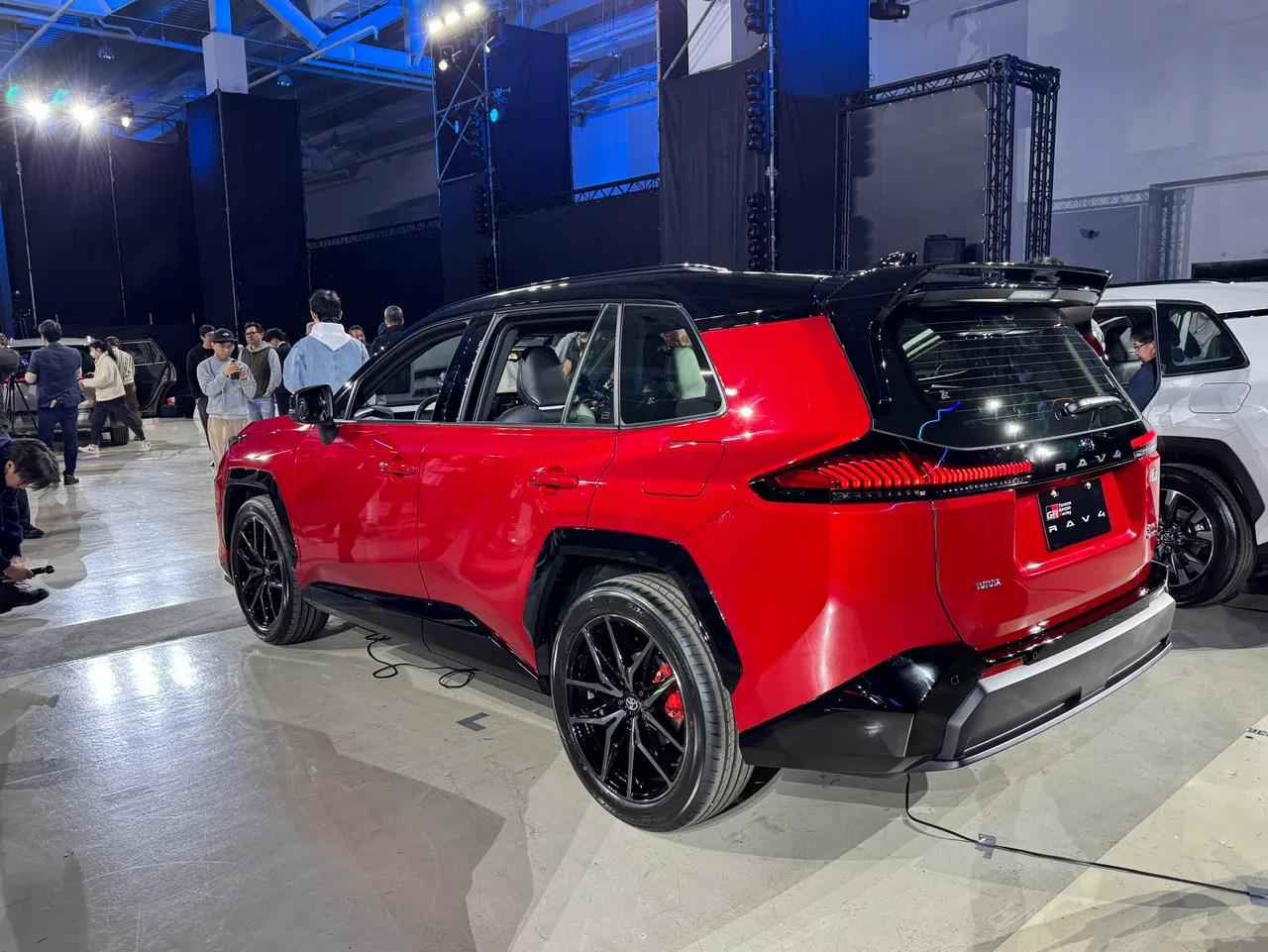 Adventure與GR Sport車型則搭載E-Four電子式四輪傳動系統，最大綜效馬力提升至239匹。林浩昇攝