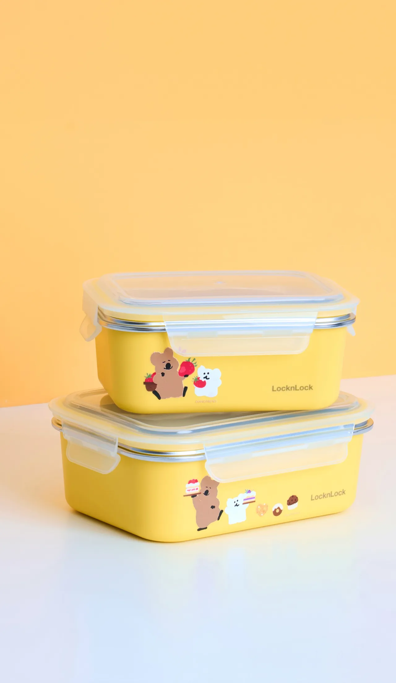 乐扣乐扣DINOTAENG呆萌町「可微波玩美Match不锈钢隔热便当盒」，共推出800ml售价599元、1200ml售价685元两种规格尺寸、黄色单一色系。LocknLock乐扣乐扣提供