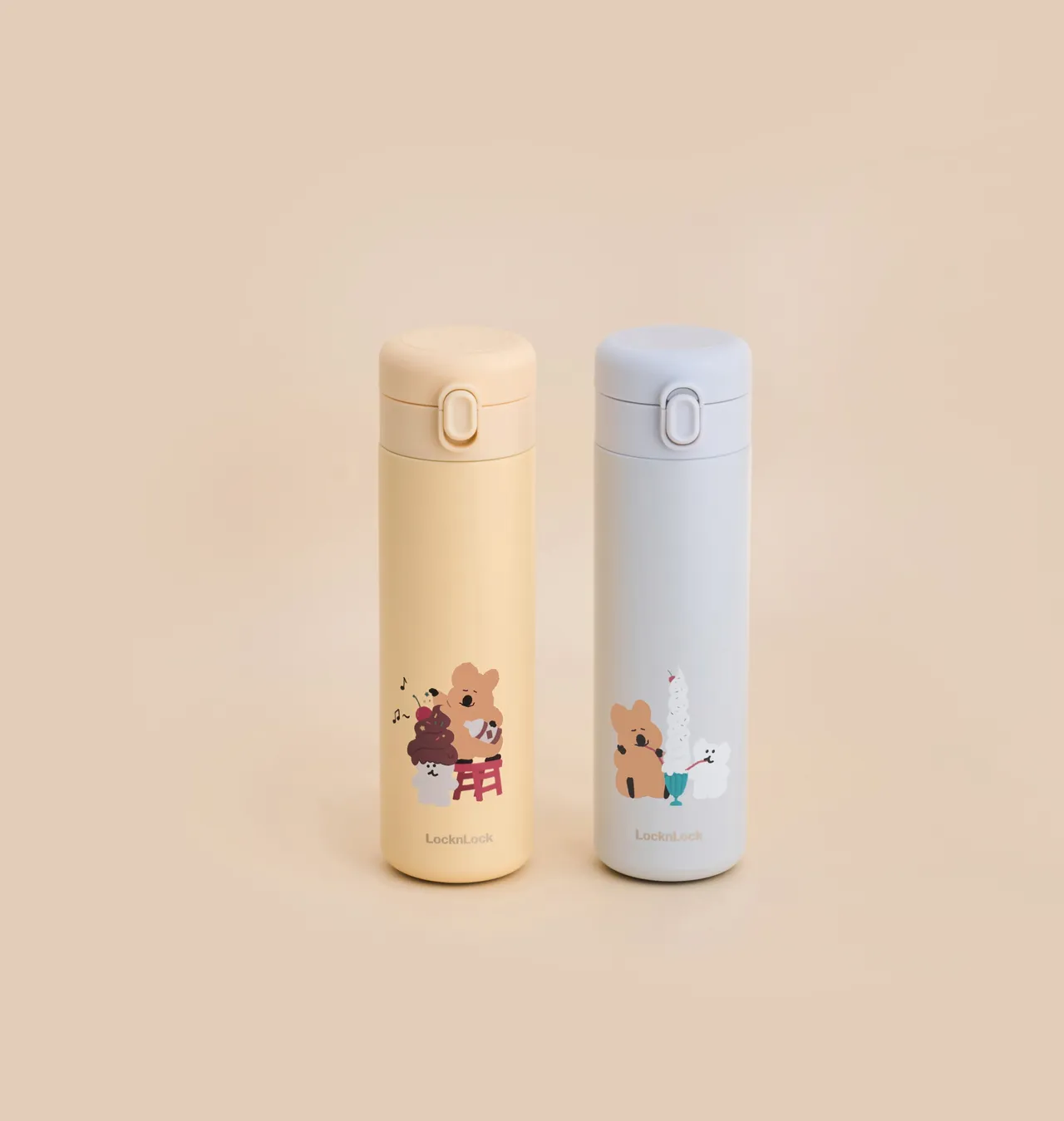 乐扣乐扣DINOTAENG呆萌町「简约弹盖保温杯」售价899元，共推出白、米黄两款色系，
一键开启弹盖设计，方便饮水；安全锁扣设计，防止误触开盖；304 不锈钢材质，保温保冷皆适宜；480ml规格设计，容量适中；上盖饮嘴口可拆卸，易于清洁；瓶身舒适握感，方便携带。LocknLock乐扣乐扣提供
