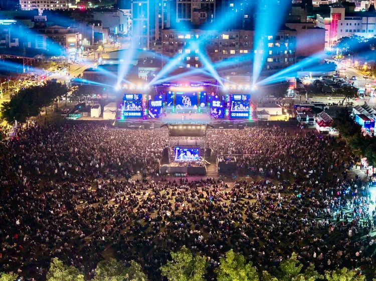 南市府表示今年共計30萬人次湧入跨年活動，創下紀錄。南市府提供