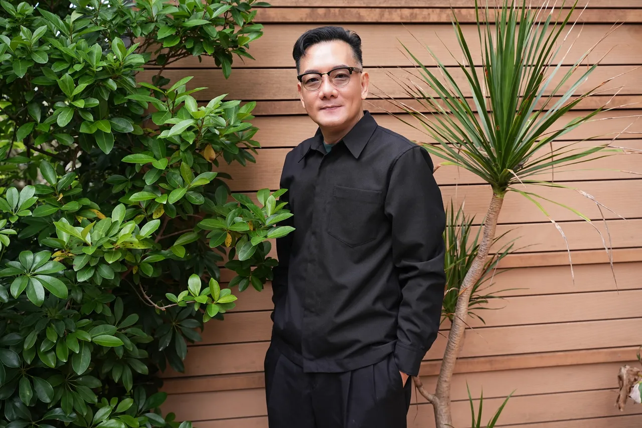 田定丰体悟施比受更有福的他，单纯想做个「手心向下的人」。彭欣伟摄