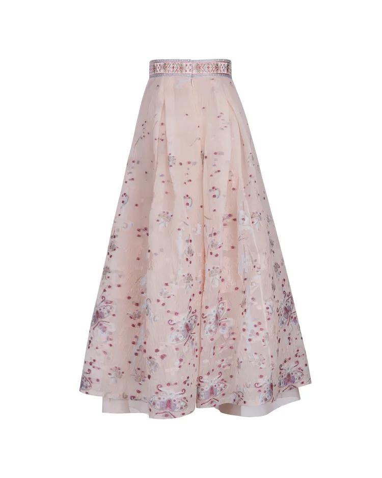 夏姿開版緹花長裙，5萬3800元。品牌提供