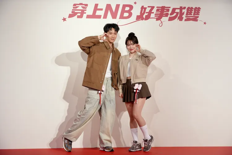 柯震東（左）、李多慧（右）出席New Balance活動。彭欣偉攝