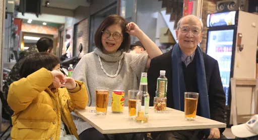 管碧玲孙女发现乘法「9的奥秘」　阿公不服输终于想出「定律」