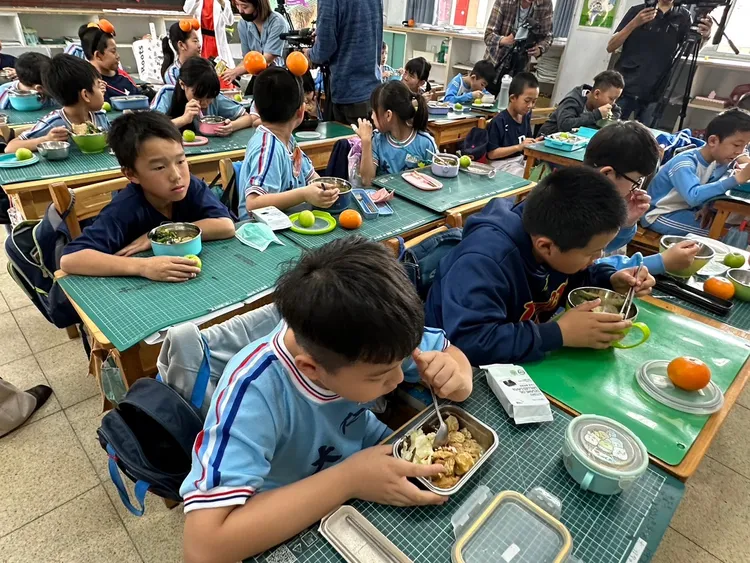 部分縣市宣布營養午餐免費，引發新北是否跟進的討論，也讓相關政策成為新北市長選戰的攻防焦點。翻攝市府官網