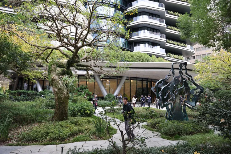 樹木醫生詹鳳春表示，當初生態庭園在設計之時，即以「適地適木」為原則，整個生態庭園完全不使用農藥，採都市共生理念純天然維護。莊宗達攝