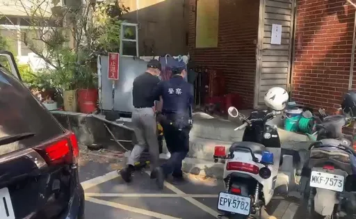 總統府周邊維安警報！2男行車糾紛竟鬥毆亮刀