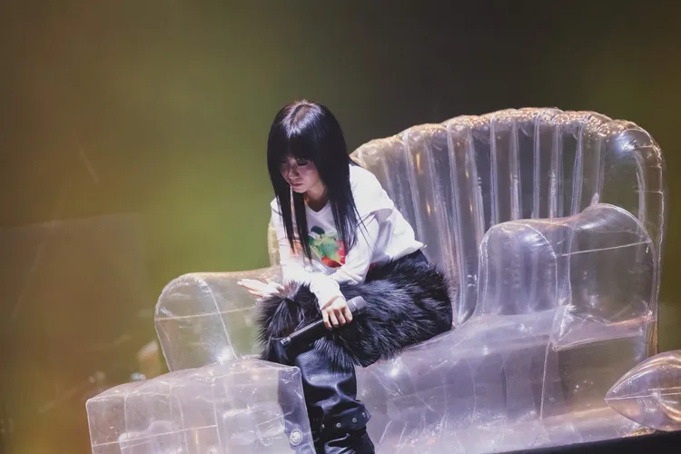 白安把舞台打造稱自己臥室。相信音樂提供