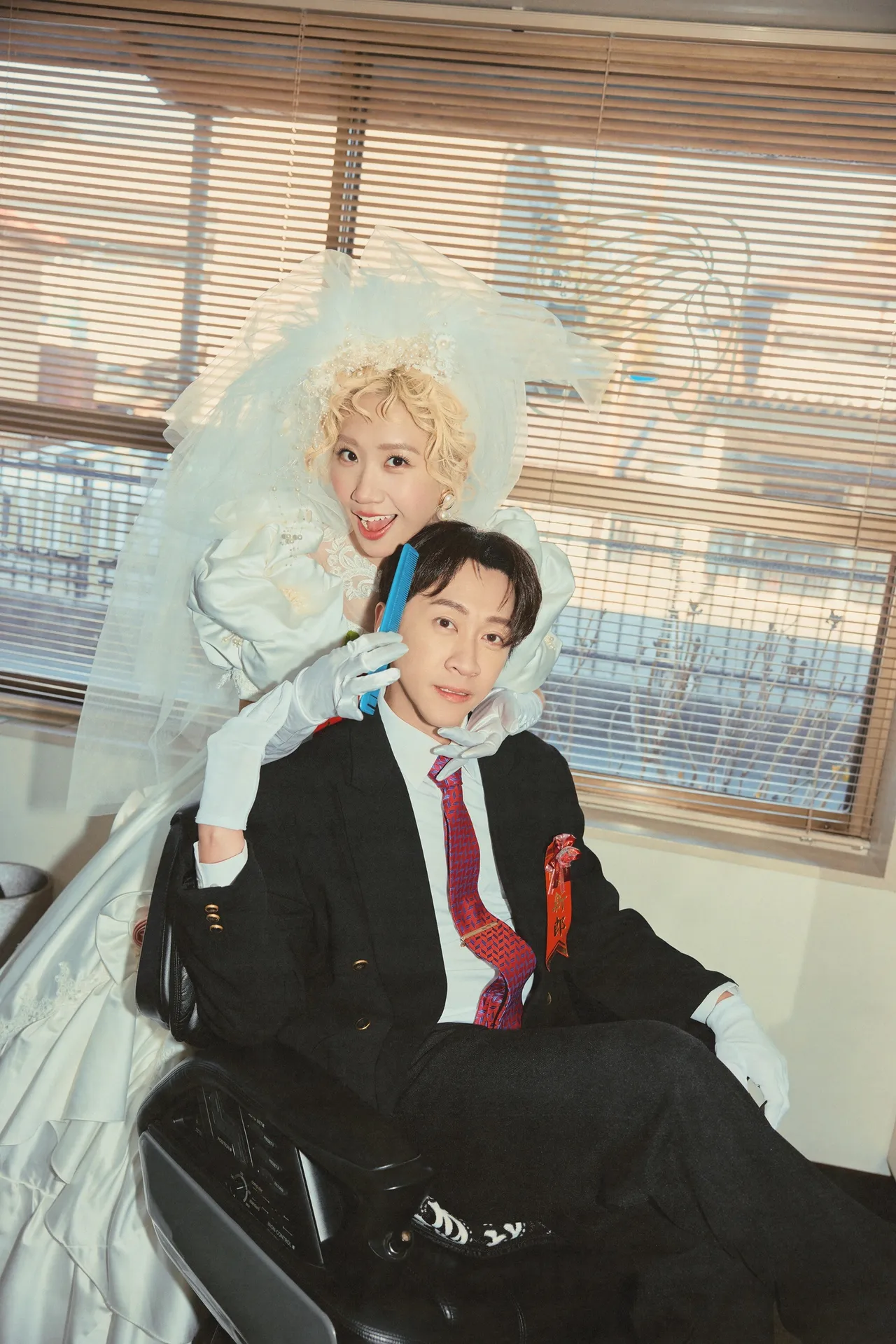 陳漢典、Lulu婚紗復古風。天地合娛樂提供