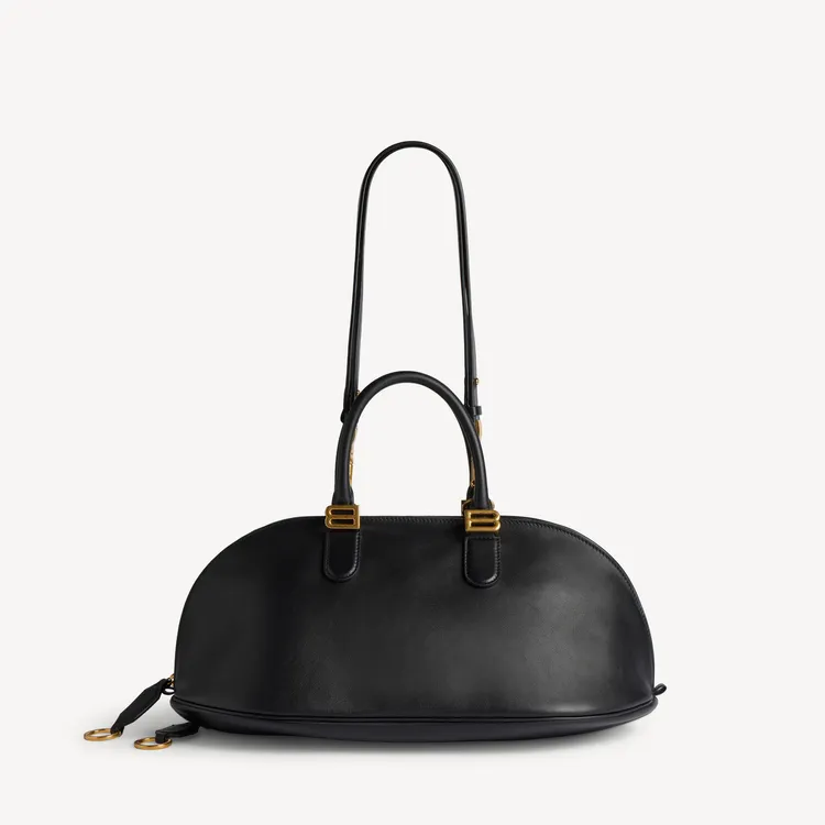 BALENCIAGA Bolero包款中型12萬5100元、mini款10萬1650元。品牌提供