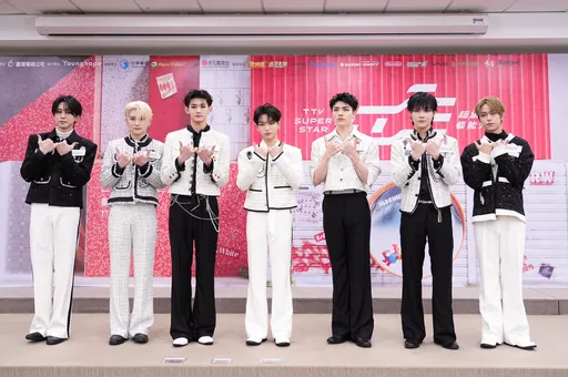 王奕翔想帶&TEAM吃台式早餐！自嘲中文不好曝「領紅包哭了」糗事