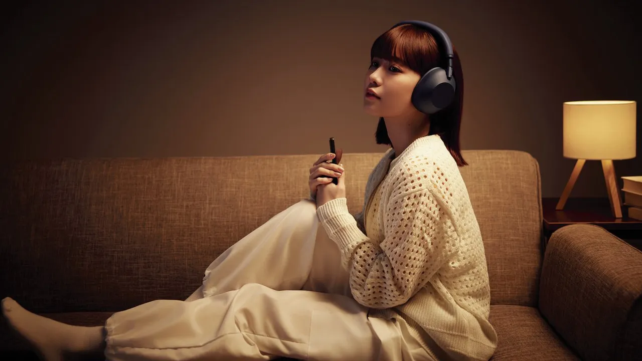 偶像声优宣布结婚　铁粉喊退货：2.4万买耳机竟成「人妻联名款」