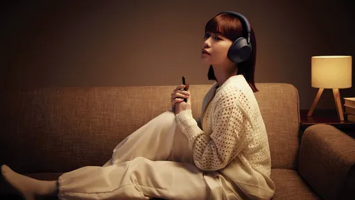 偶像聲優宣布結婚　鐵粉喊退貨：2.4萬買耳機竟成「人妻聯名款」