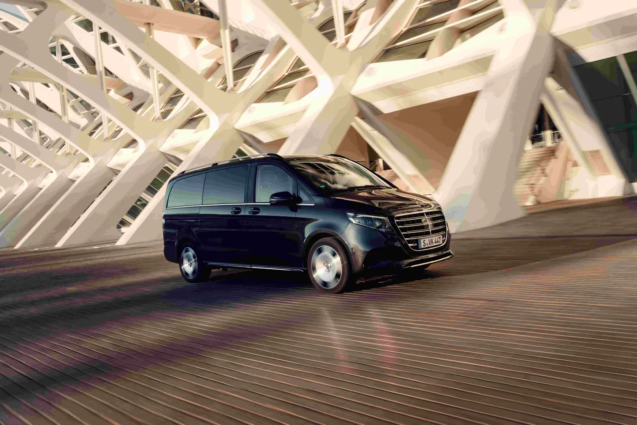 豪華商旅MPV V-Class亦表現傑出，年增率達14%。業者提供