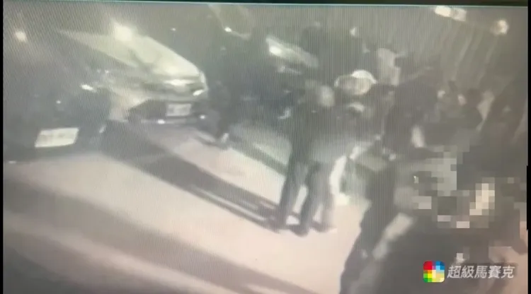 KTV前發生衝突事件。民眾提供