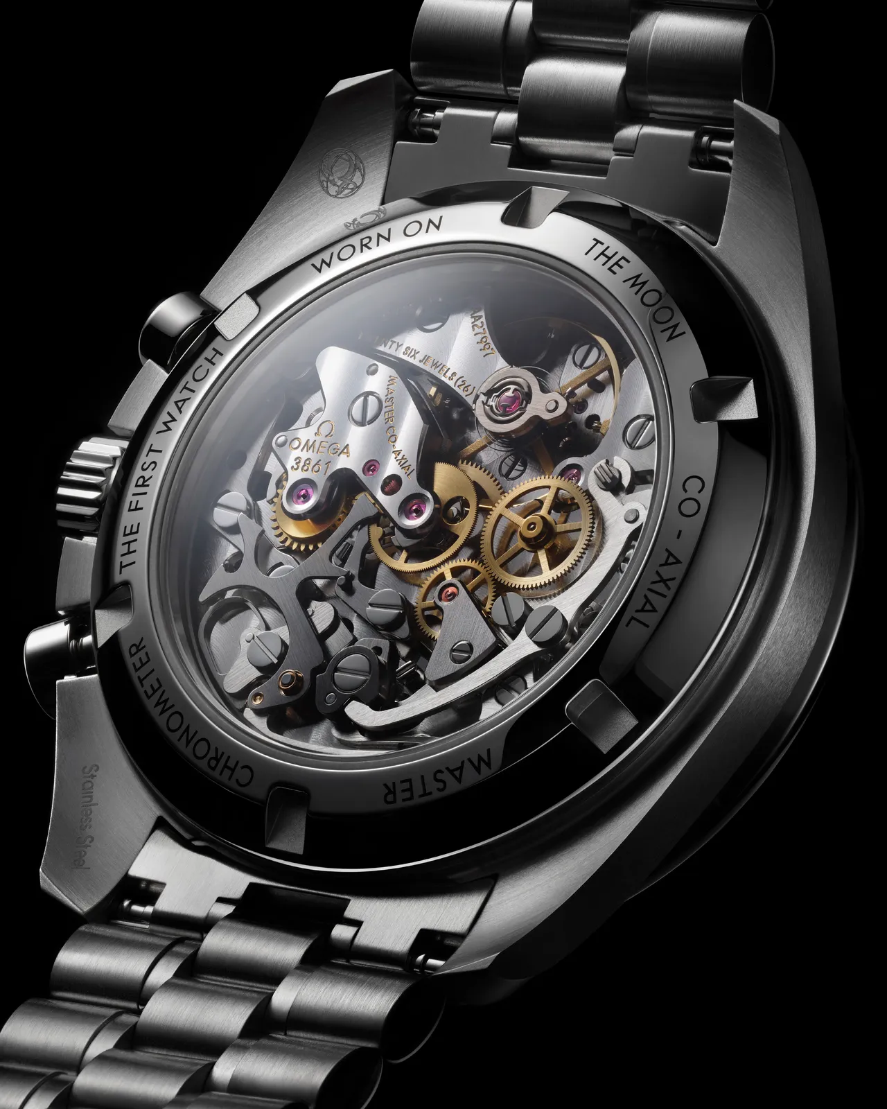 OMEGA超霸系列專業登月錶錶背。品牌提供