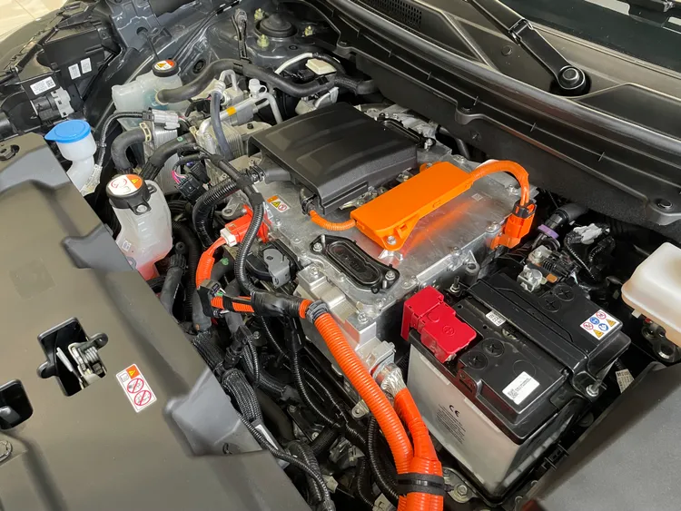 e Vitara前驅2WD車型可輸出174匹馬力與19.6公斤米扭力，Allgrip-e四驅車型則於後軸追加馬達，提供額外64.7匹馬力與11.6公斤米扭力。林浩昇攝